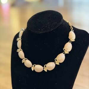 Vtg 1950s White Milk Glass Clam Shell Necklace MCM Nautical‎ Choker  Unsigned